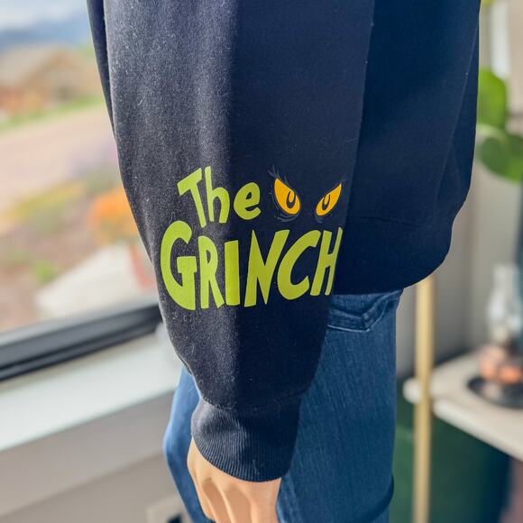 The Grinch Classic Christmas Holiday Hooded Sweatshirt, Youth Size XL(16-18) - Picture 5 of 9